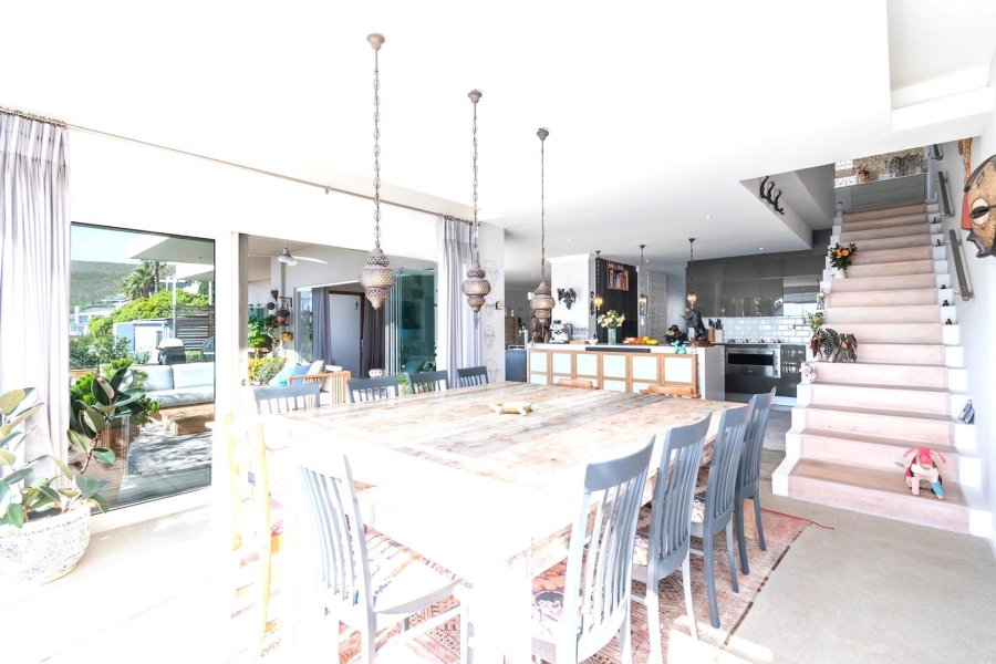 3 Bedroom Property for Sale in Fresnaye Western Cape